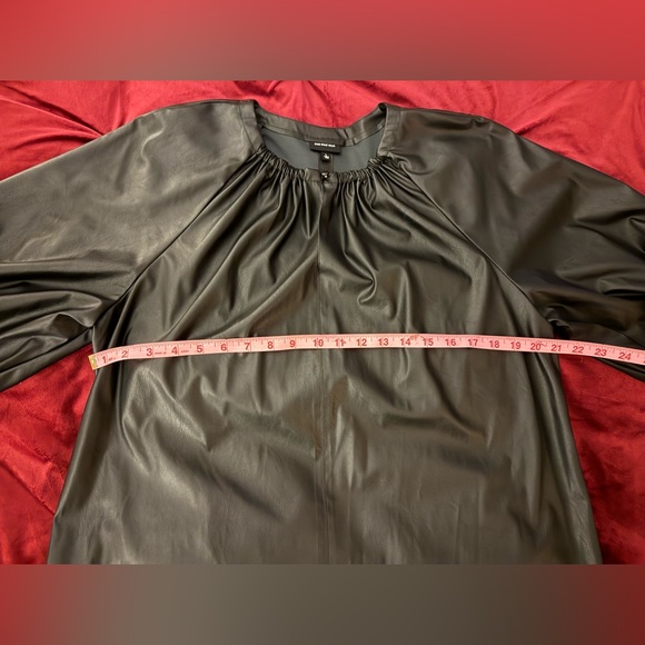 WHO WHAT WEAR CUTE AF BLACK VEGAN LEATHER MINI-DRESS/TUNIC SIZE LARGE - Picture 3 of 5